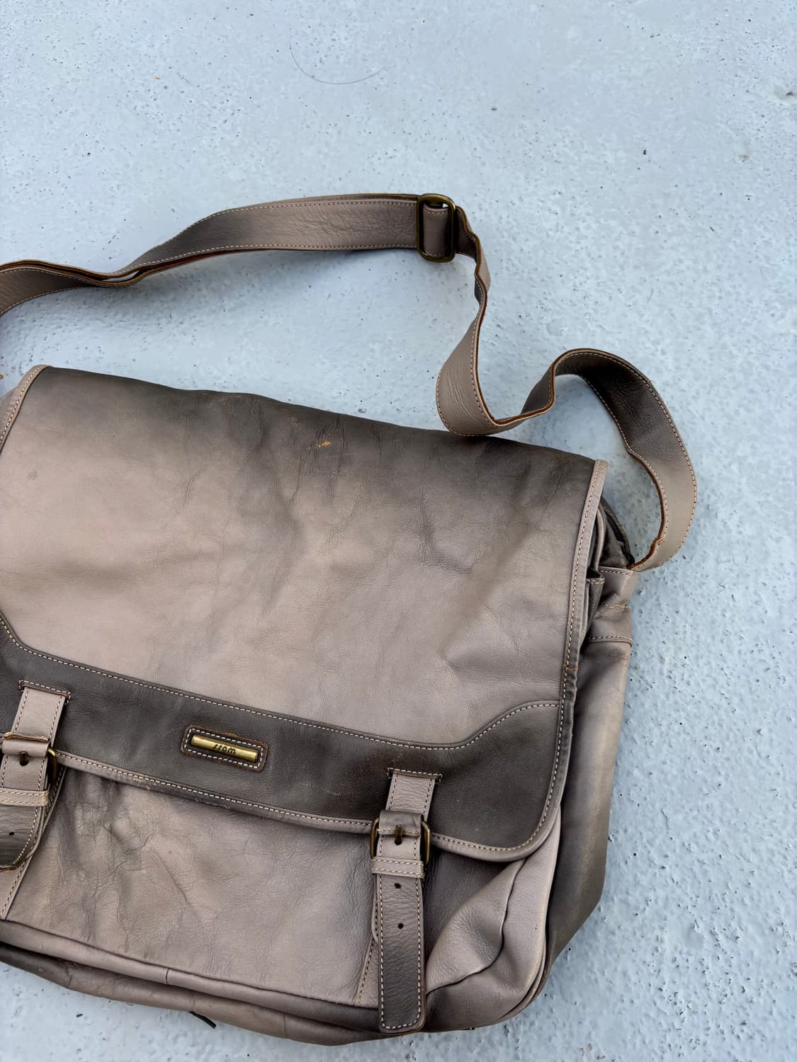 “Vintage” Grunge Mood Buckle Detail Bag 상품이미지5