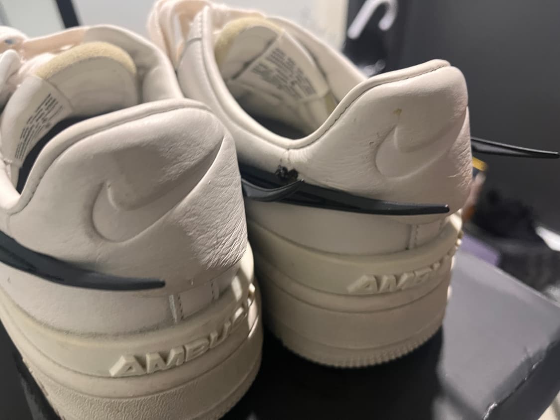 나이키 앰부쉬 에어 포스 1 로우 블랙 팬텀 295 상품이미지3