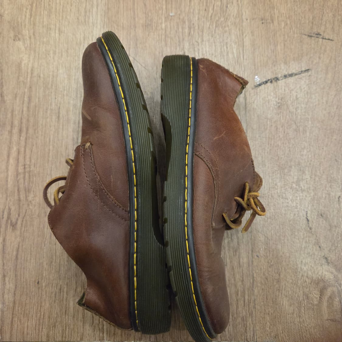 닥터마틴 엘스필드 uk6 250-255 크레이지홀스 브라운 상품이미지5