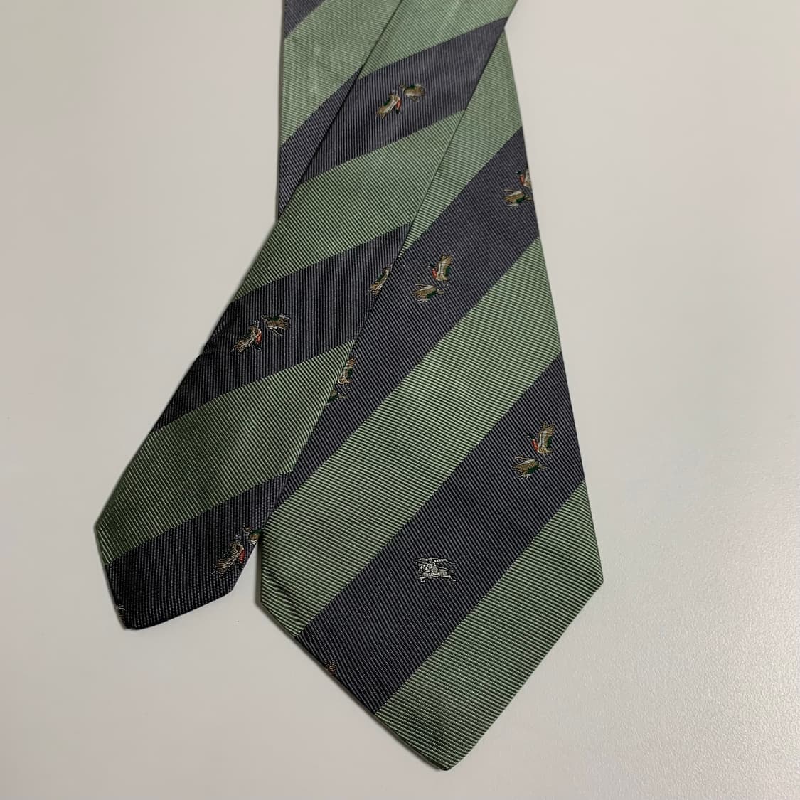 버버리(BURBERRY) 레지멘탈 명품넥타이 100실크 A등급 상품이미지4
