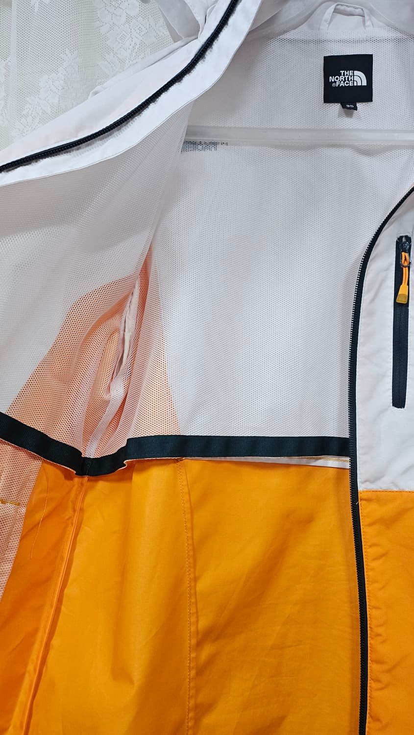 노스페이스 여성 바람막이  상품이미지4