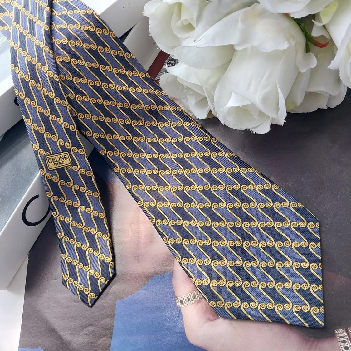 셀린느 블루 골드 스크롤 패턴 넥타이 9.4cm A등급 K2945 상품이미지2