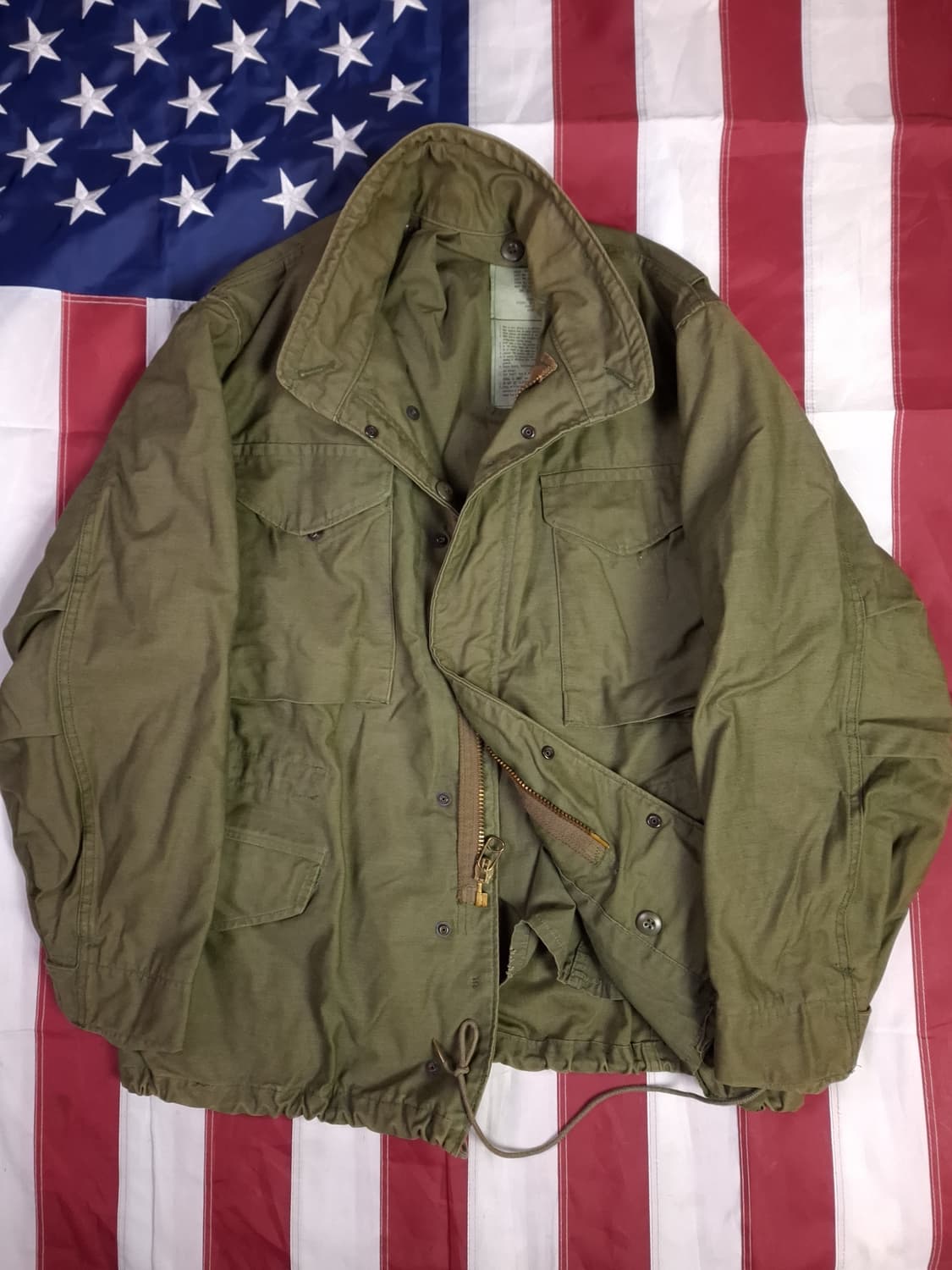 특A 오리지날 미군 84's 지급용 3세대 M-65 필드 야상 상품이미지1