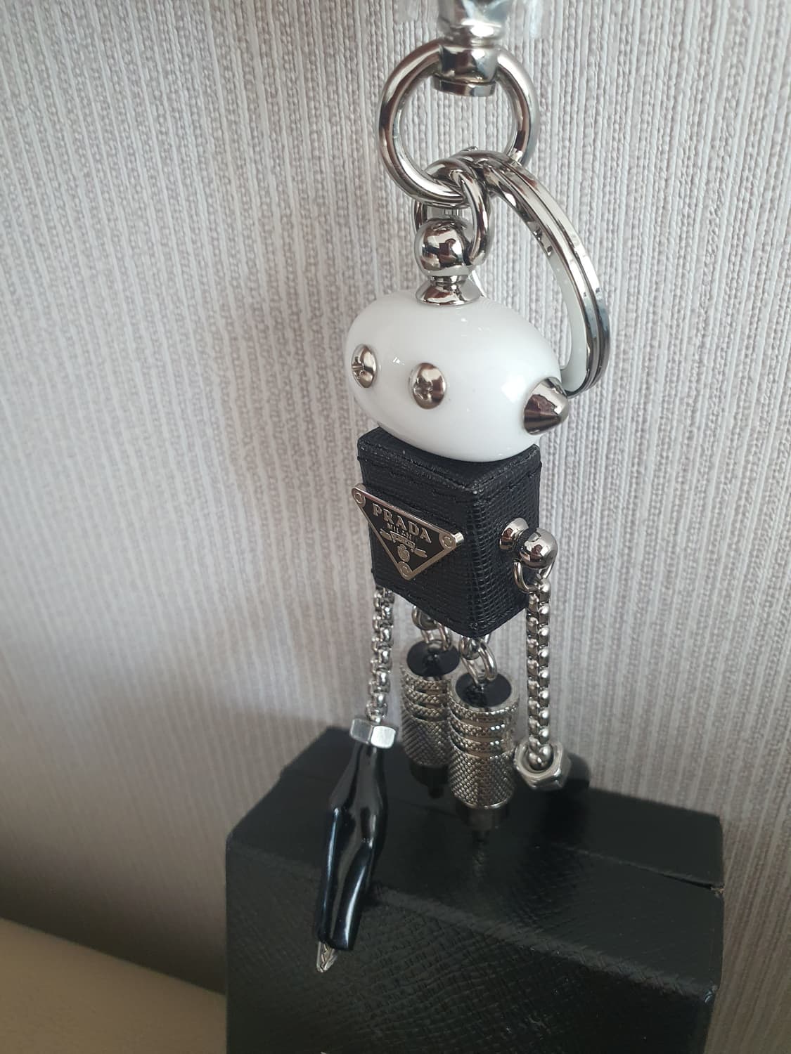 프라다로봇키링 새상품 박스구성 상품이미지2