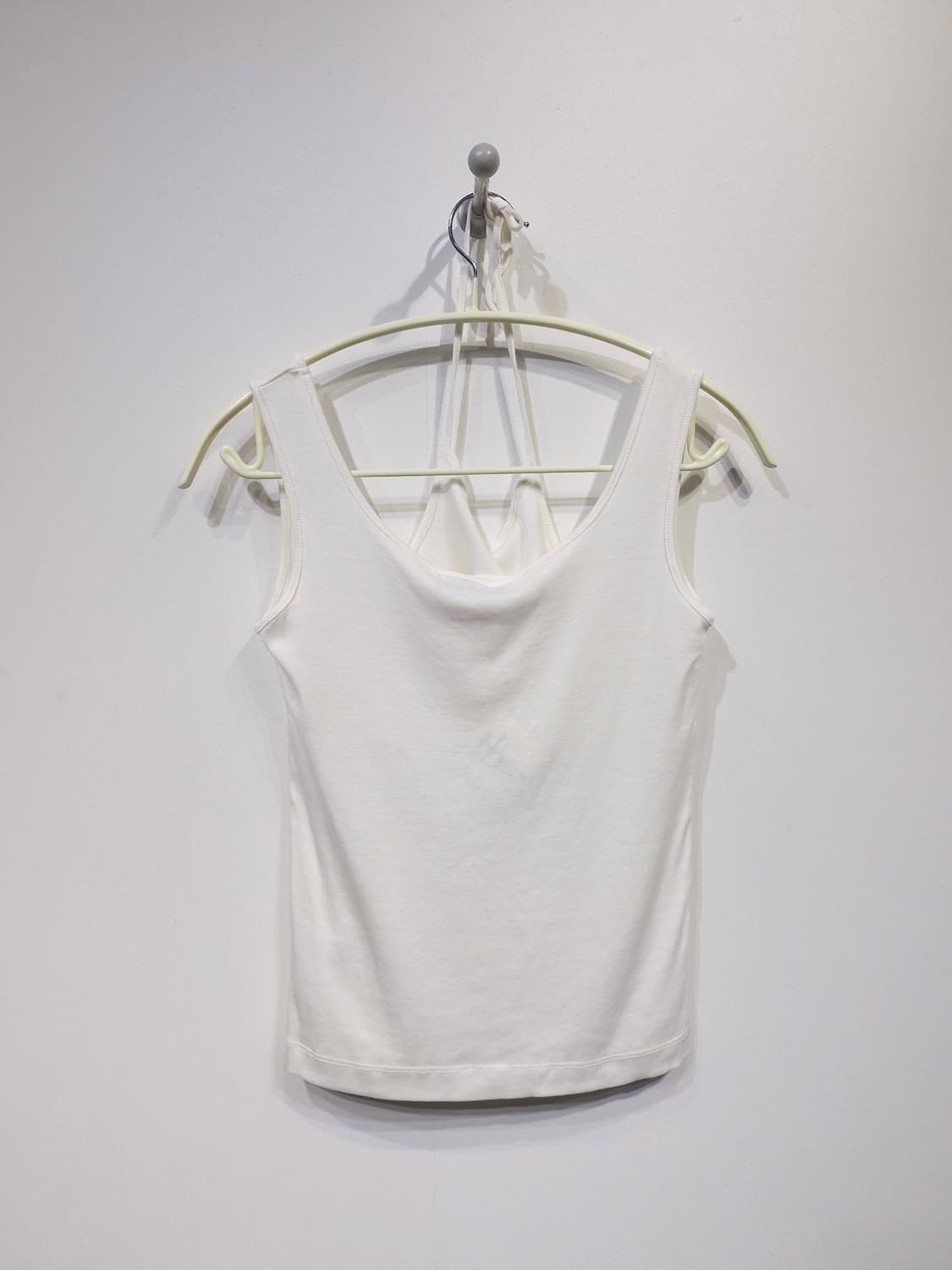 [새상품]THEILMA 더일마 레이어드 홀터나시 화이트 상품이미지3