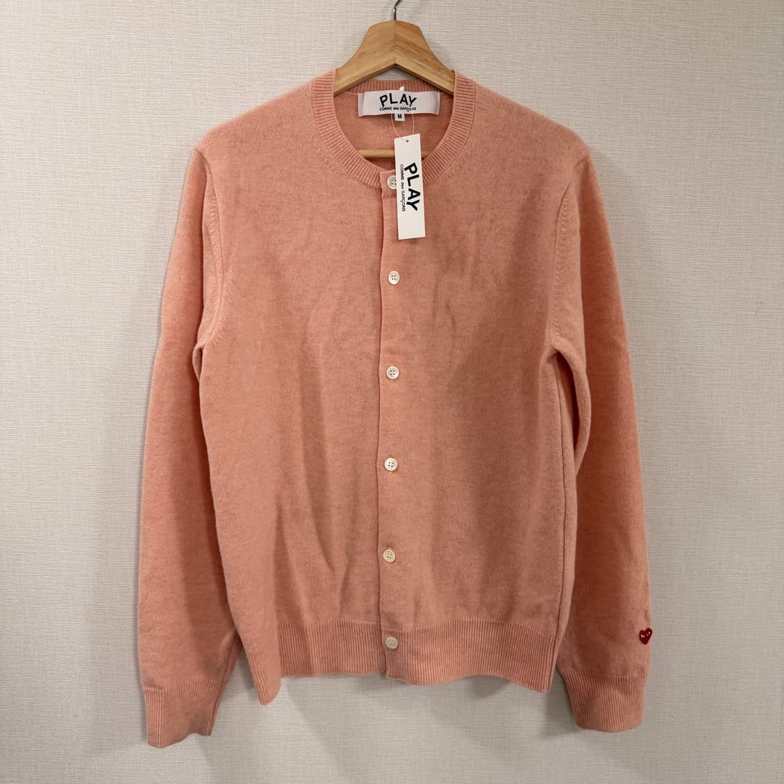 (M) 꼼데가르송 파스텔 스몰 레드 와펜 가디건 새상품 상품이미지2