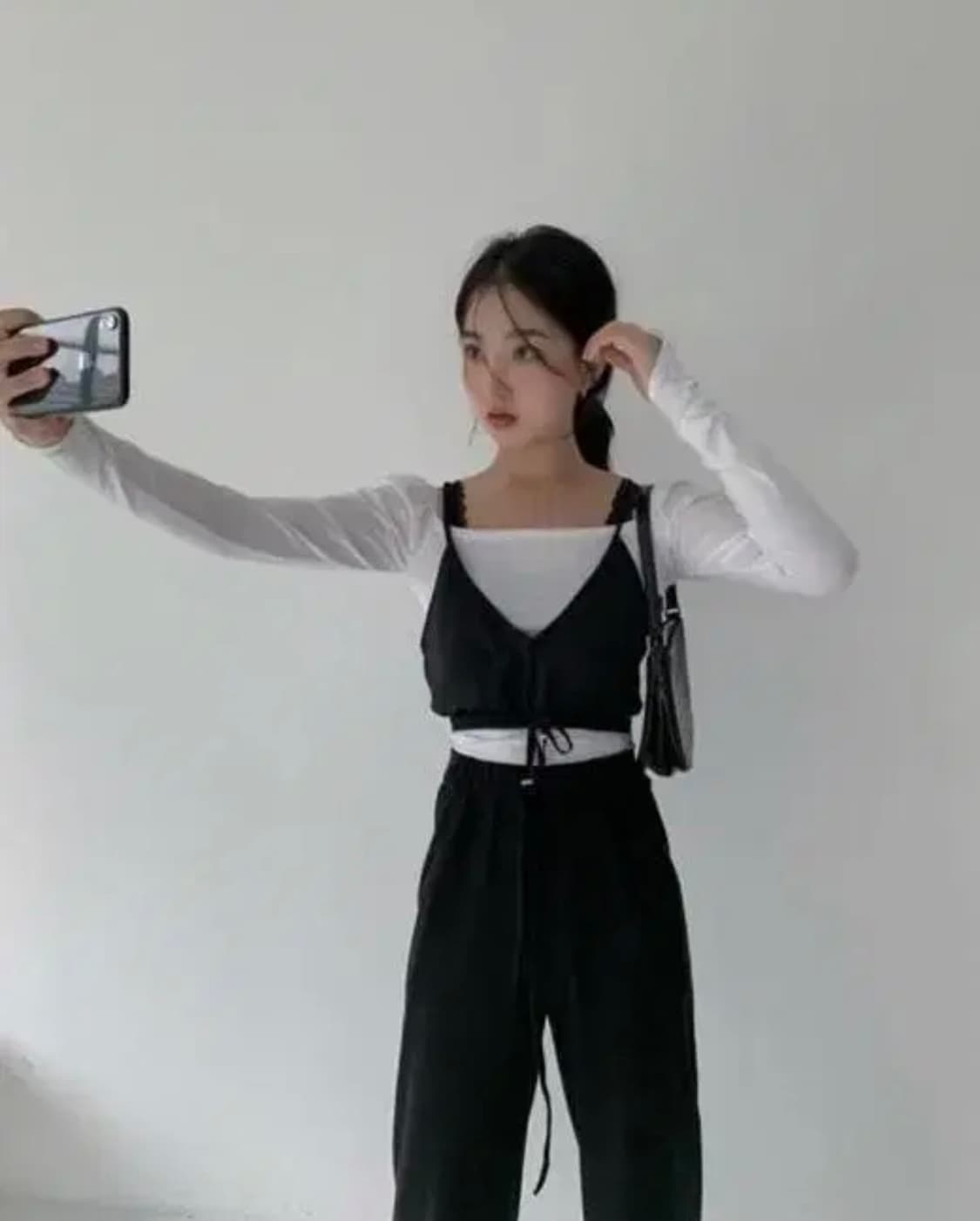 5muse 오뮤즈 스퀘어넥 롱슬리브티 화이트 긴팔티셔츠 상품이미지8