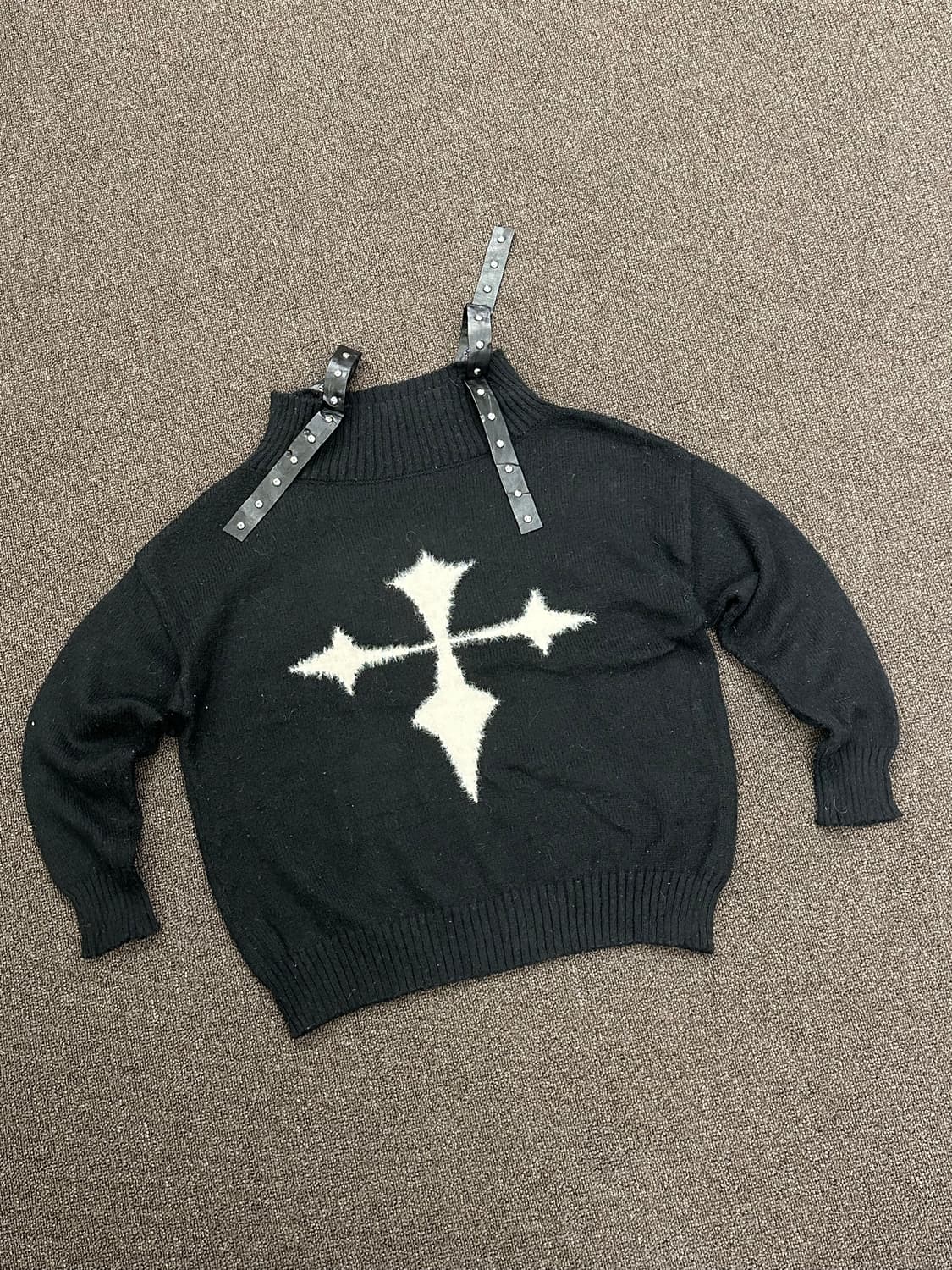 OS)Black Queen 펑크 여성 십자가 블랙 스웨터 상품이미지1