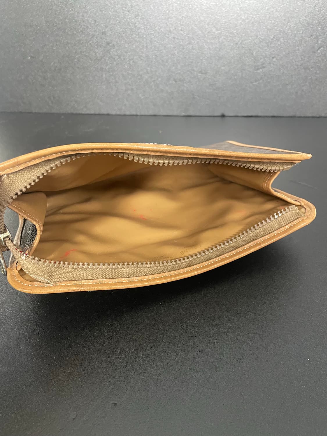 셀린느 마카담 클러치 백 상품이미지8