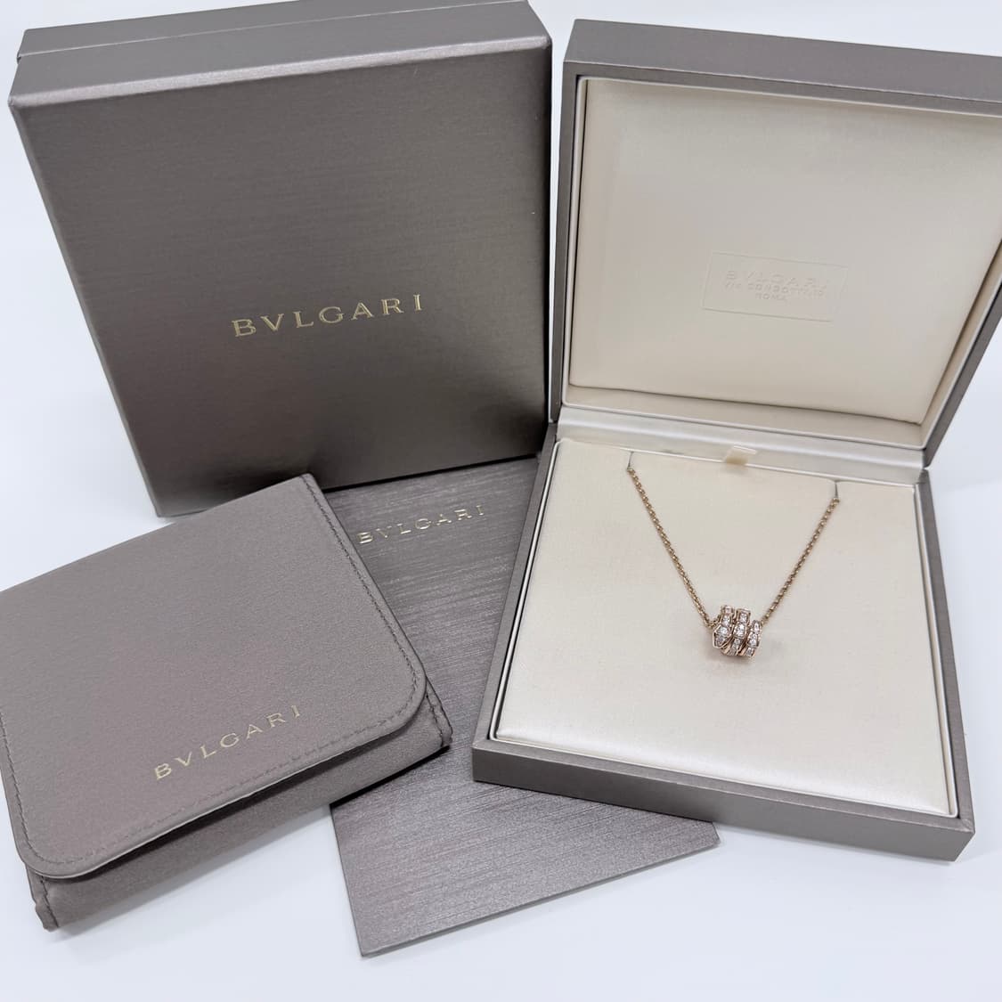 1250판매 불가리 세르펜티 바이퍼 네크리스 풀다이아 18k 목걸이 상품이미지1