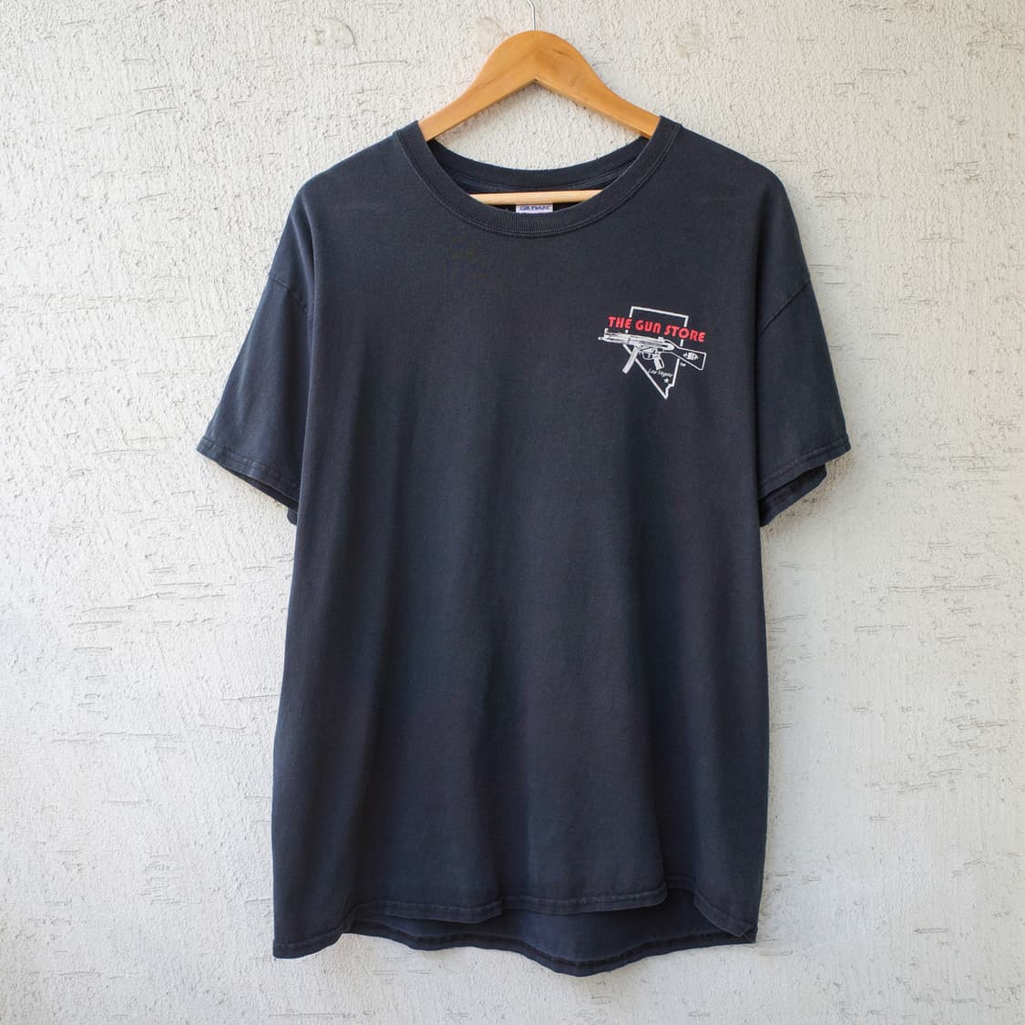 2000's "The Gun Store" Faded T-shirt 상품이미지2