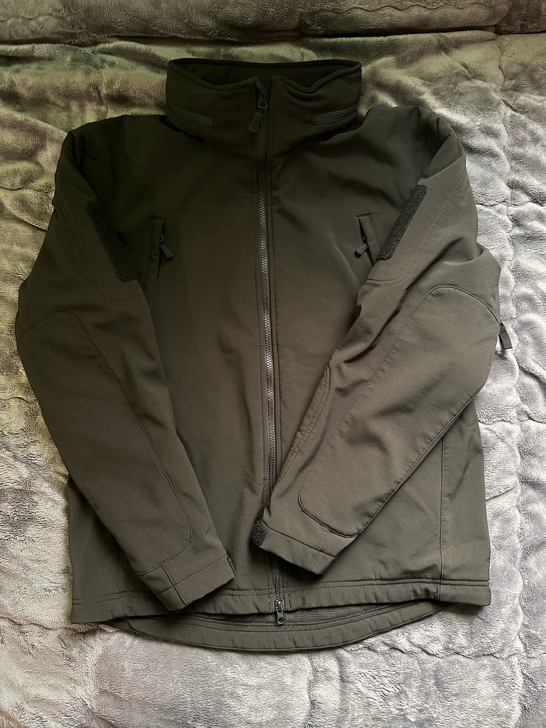 콘도르 서밋 소프트쉘 블랙 상품이미지1