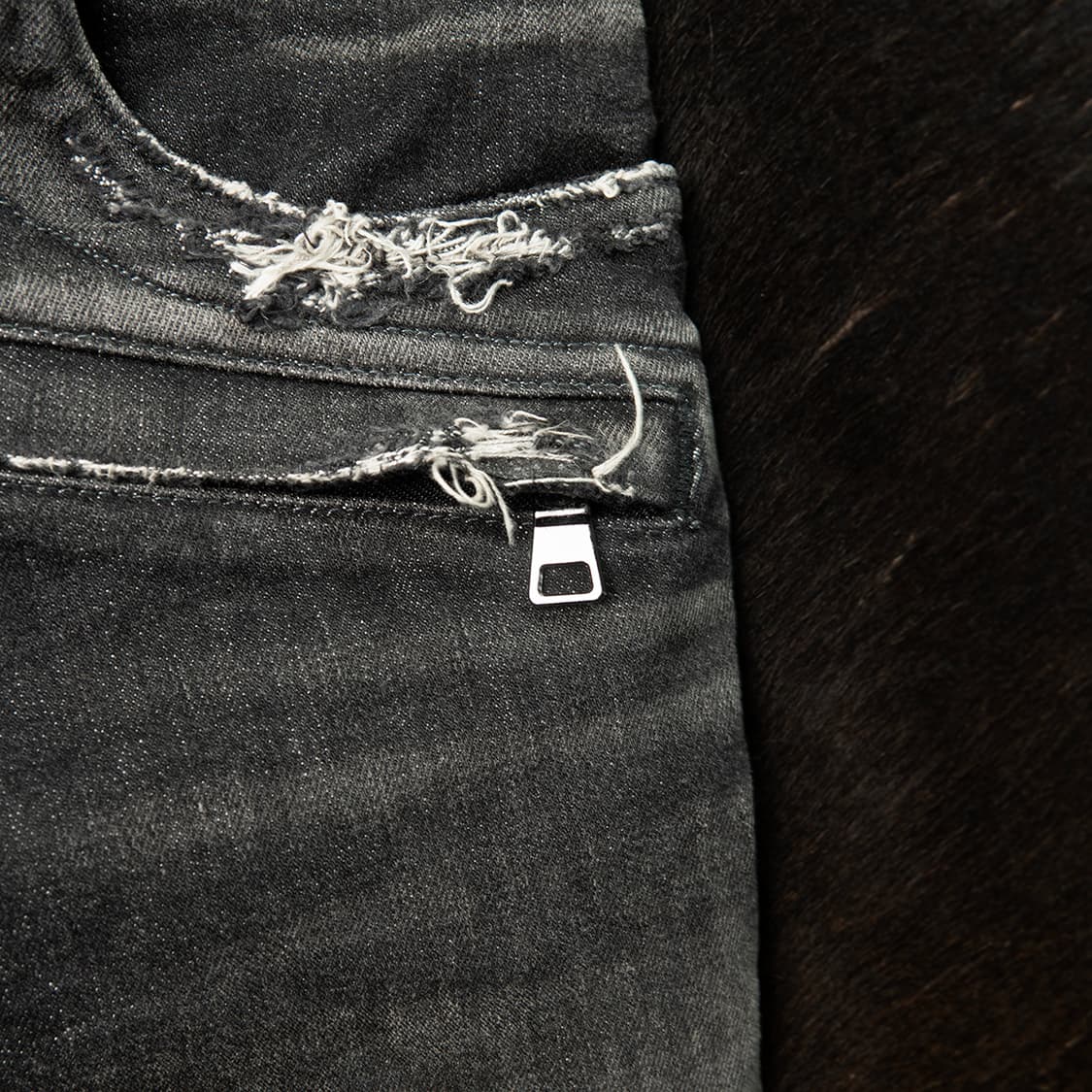 [29] 발망 17FW 디스트레스드 바이커 진 그레이 정품 상품이미지4