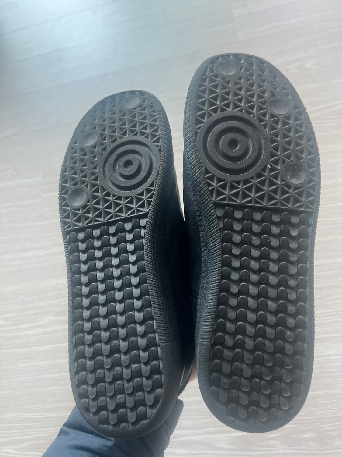 260) 킨치 WEAKER - 833 (a) / BLACK 상품이미지5