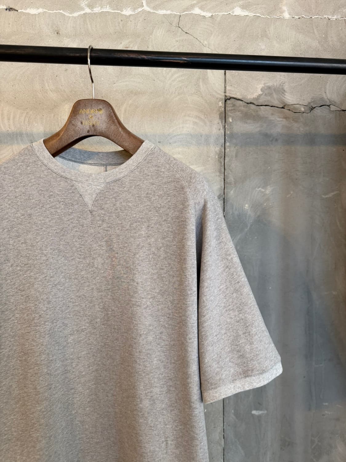 유니버셜 웍스 맨투맨 100 상품이미지4