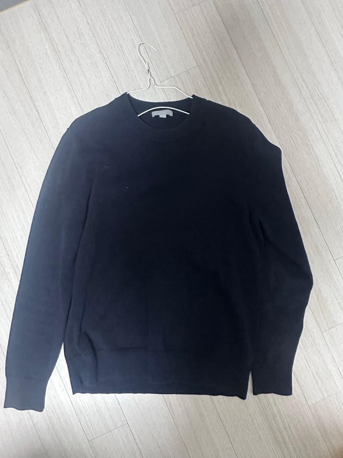 코스 네이비 니트 상품이미지1