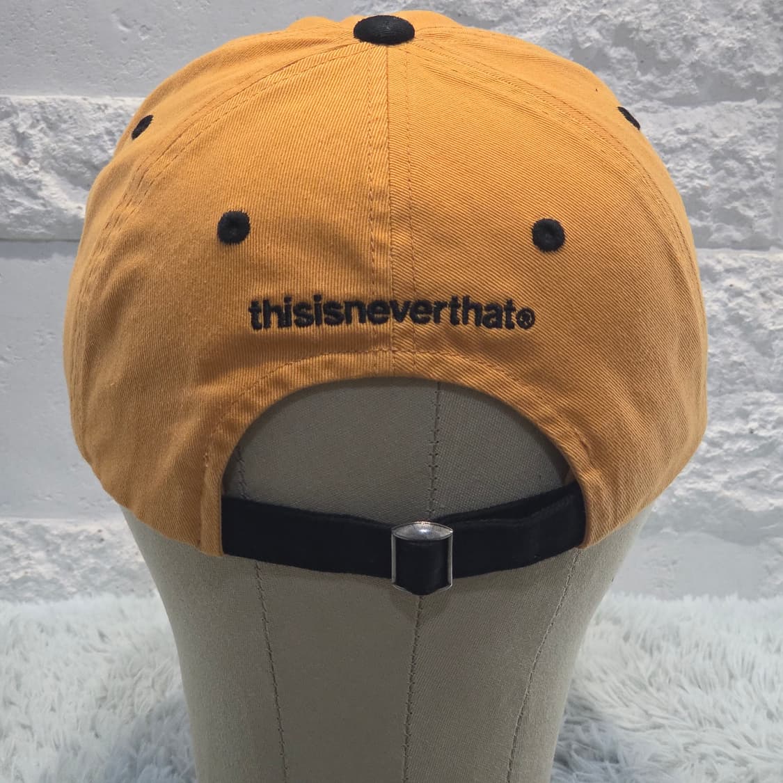 L8-9:디스이즈네버댓 TNT 로고 투톤 볼캡 머스타드블랙(56-59) 상품이미지5