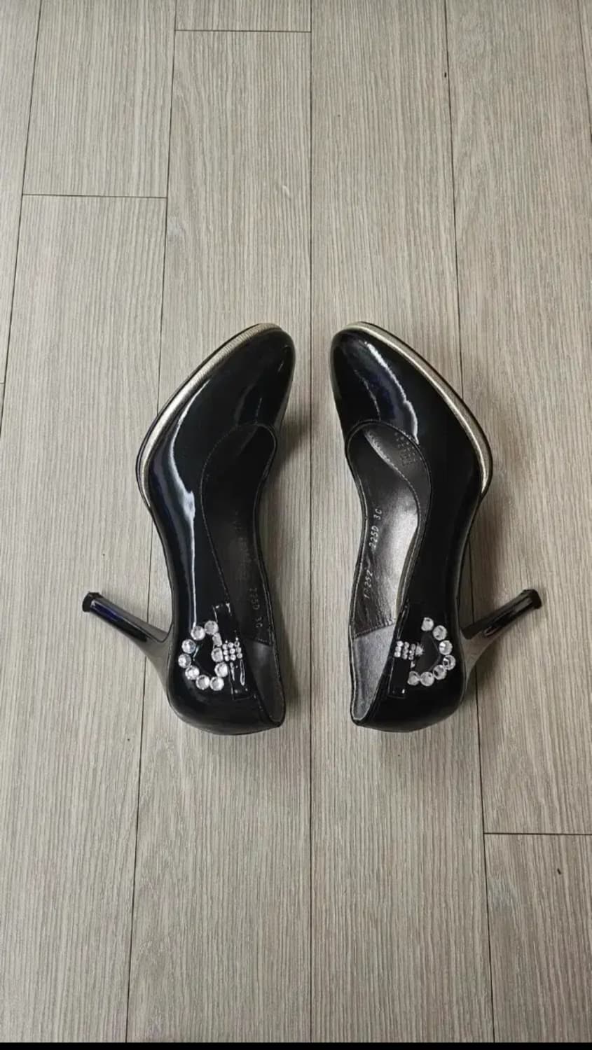 (거의새상품 품절템)Tandy 탠디 미셸바이탠디 보석장식 애나멜힐 225 상품이미지1