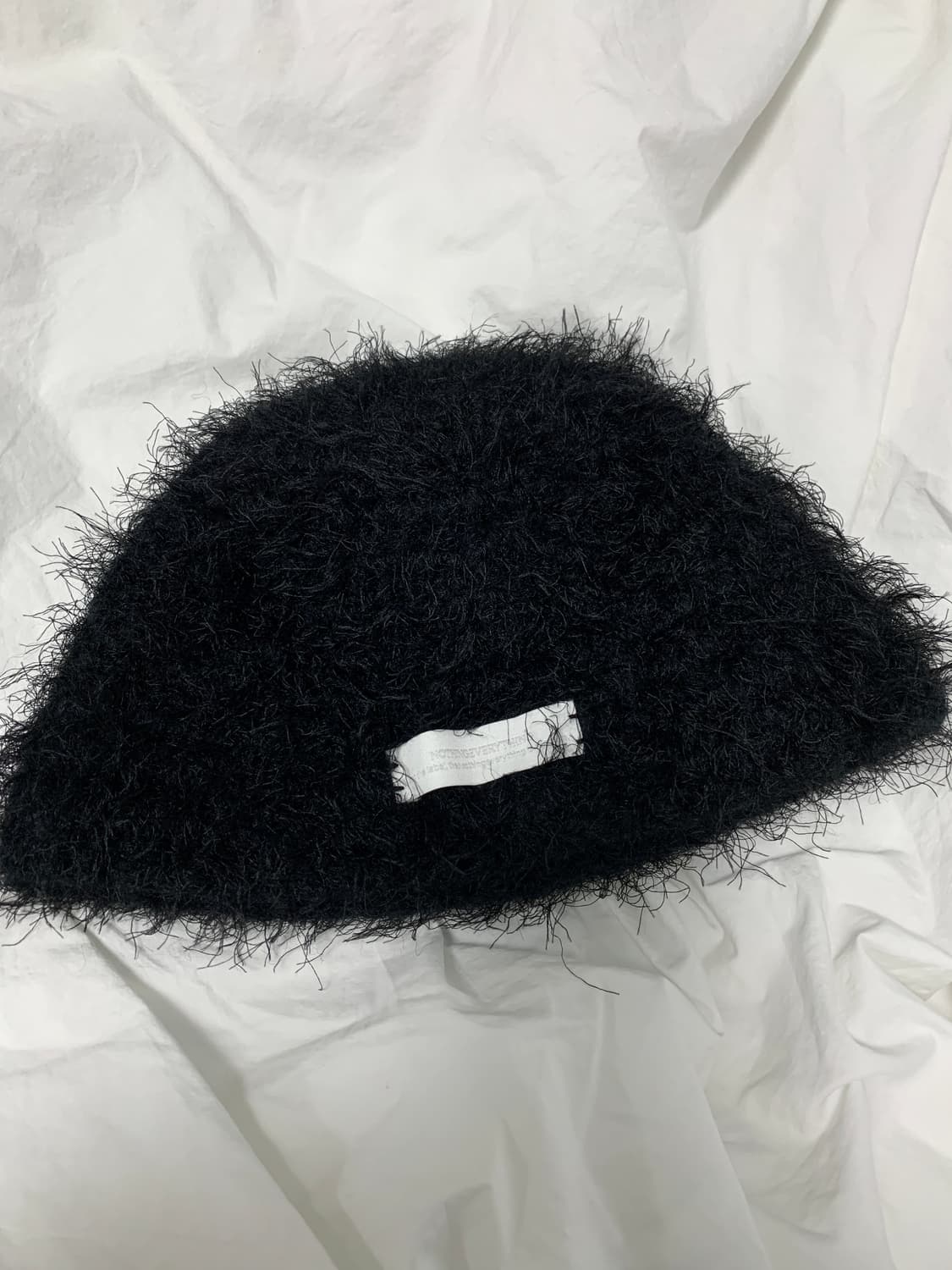 [낫띵에브리띵] 헤어리 비니 블랙 상품이미지1