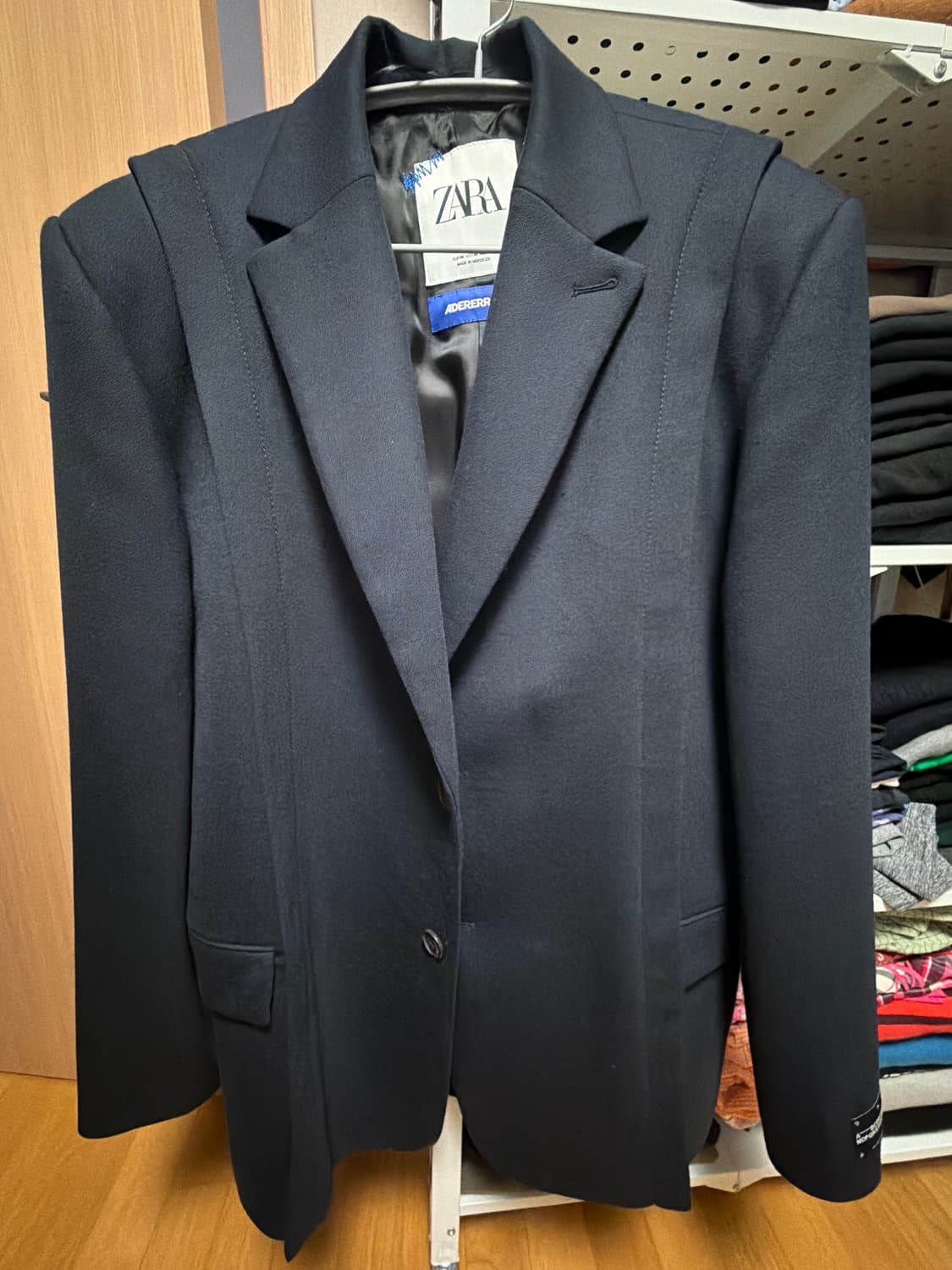 ZARA X ADERERROR 네이비 어깨깡패 블레이저 상품이미지1
