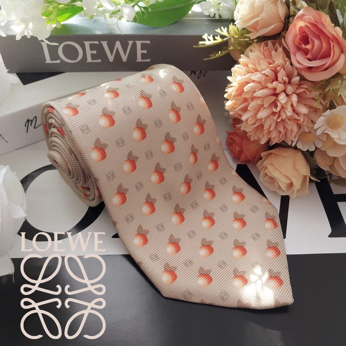 로에베 실크 베이지 로고&과일 패턴 넥타이 9.3cm A등급 K1728
 상품이미지2