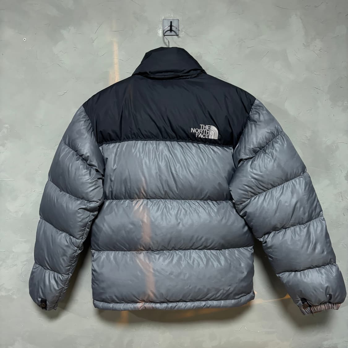 노스페이스 700 눕시 구스다운 패딩 그레이 상품이미지5