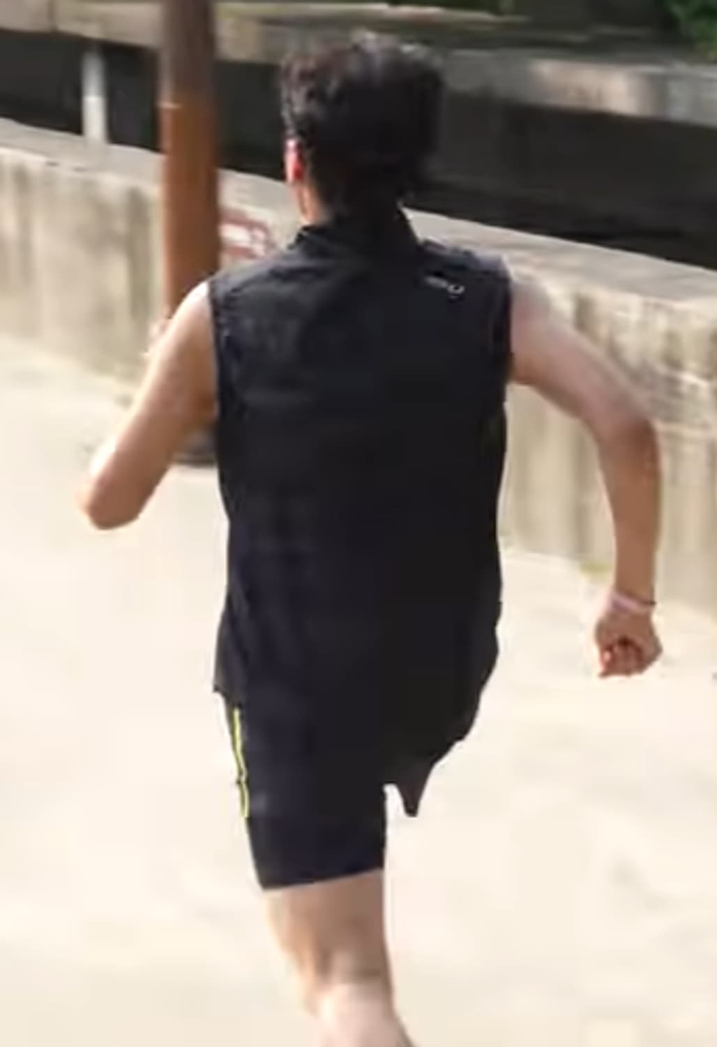 2XU 러닝 짚업베스트 L 상품이미지2