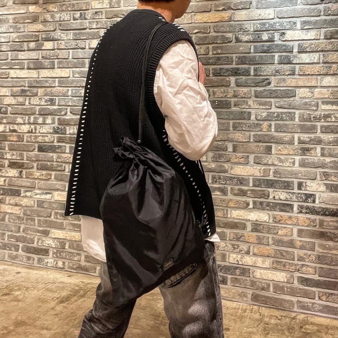 포터 레터링 로고 패턴 크로스백 상품이미지3