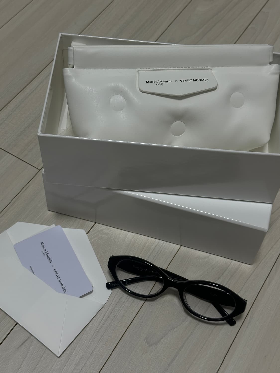 젠틀몬스터x마르지엘라 MM209 블랙 상품이미지1