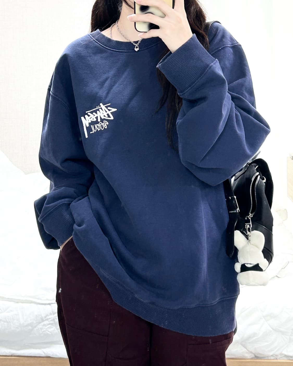 스투시 서울 빅로고 네이비 맨투맨 상품이미지2