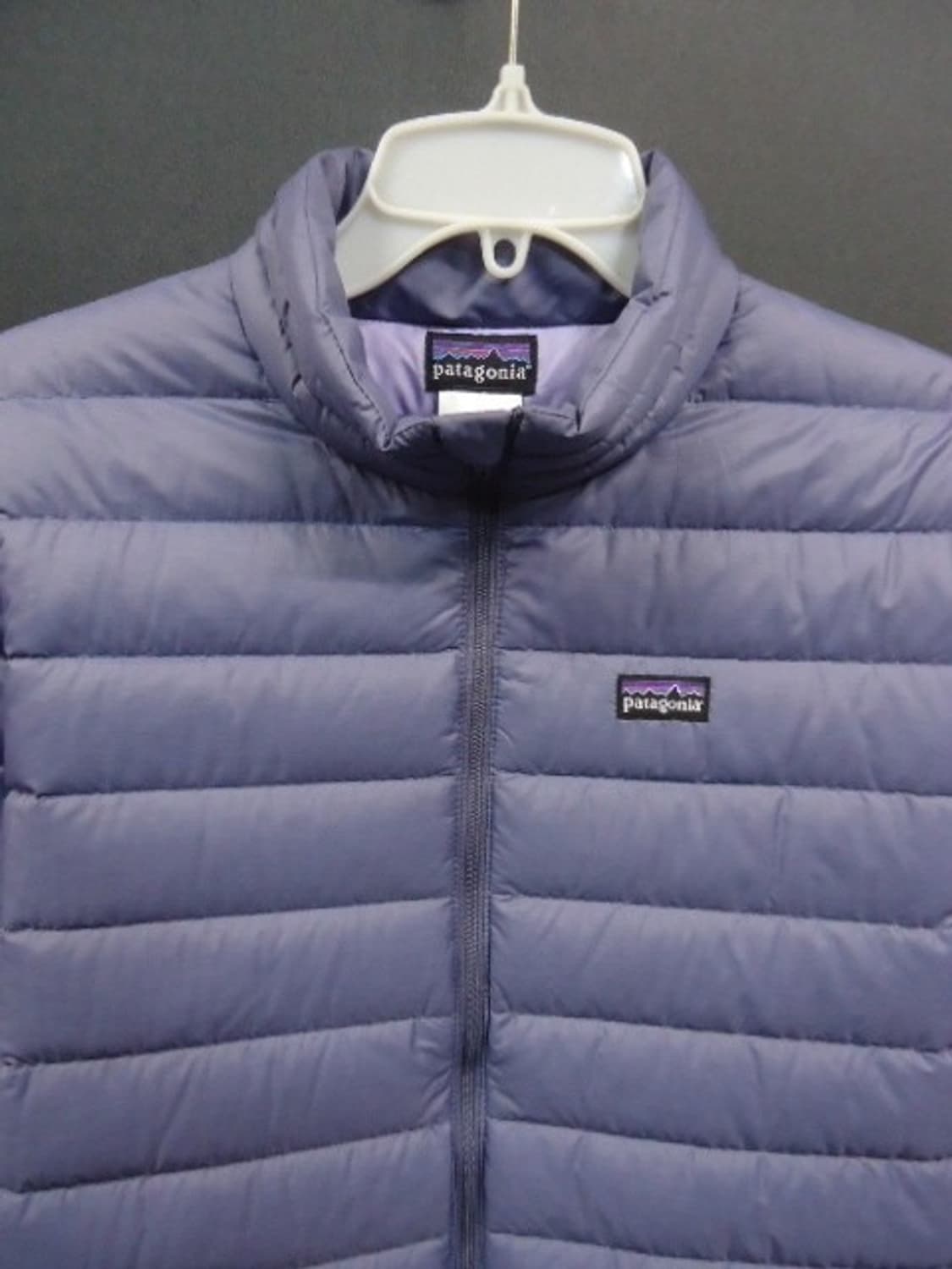 Patagonia 파타고니아 경량 구스 다운 패딩 상품이미지2