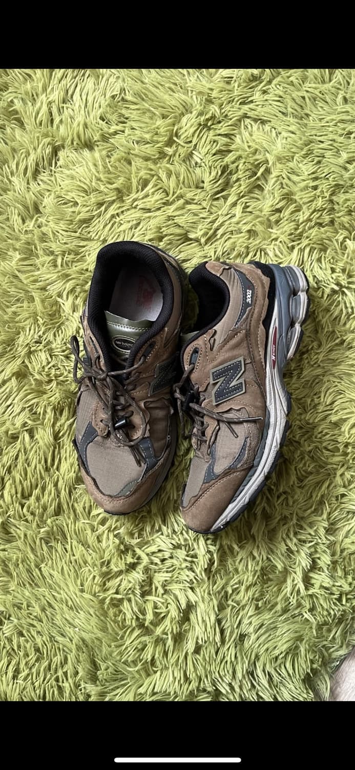 뉴발란스 2002R 프로텍션팩 다크모스 상품이미지2