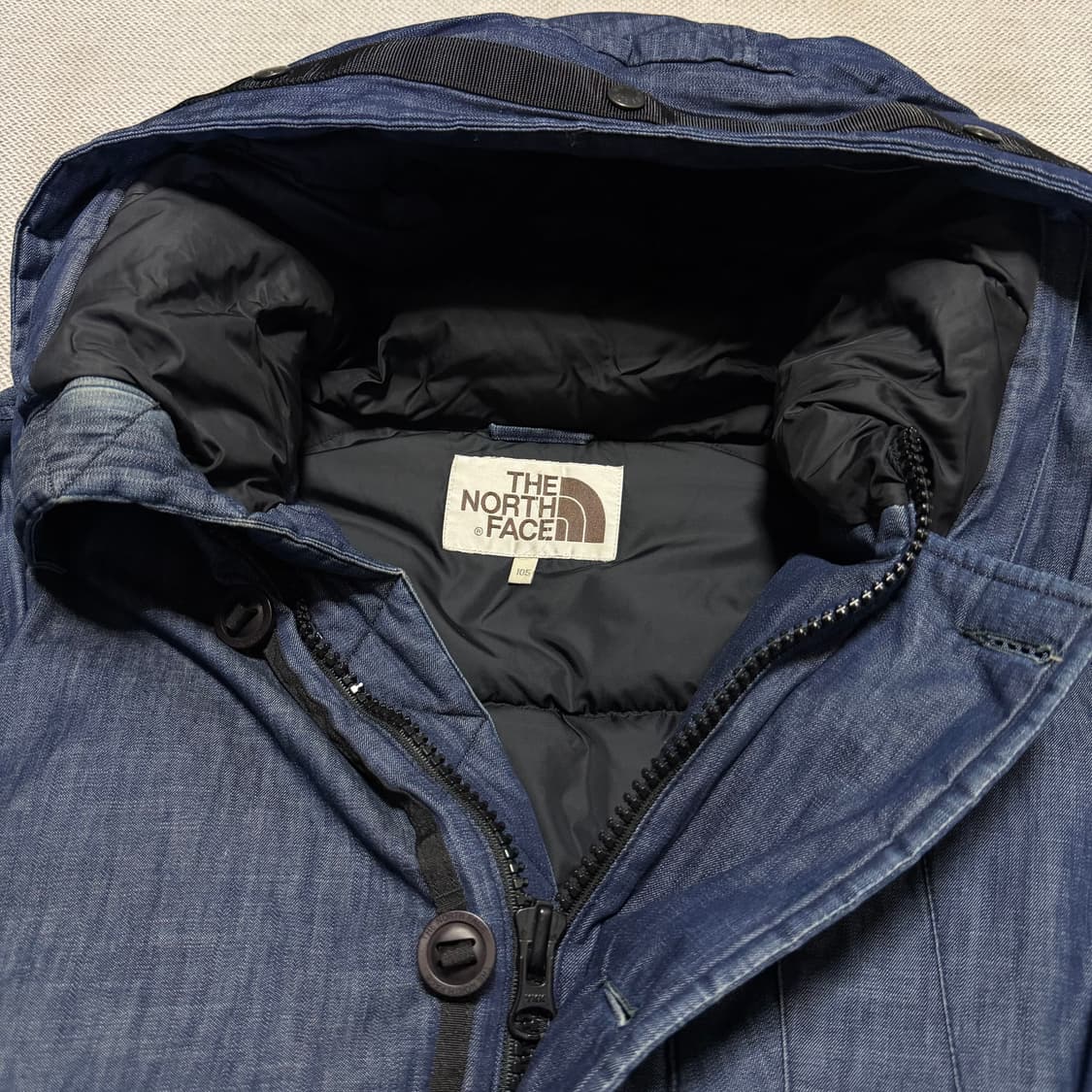 노스페이스 화이트라벨 700 데님 구스다운 패딩 상품이미지3