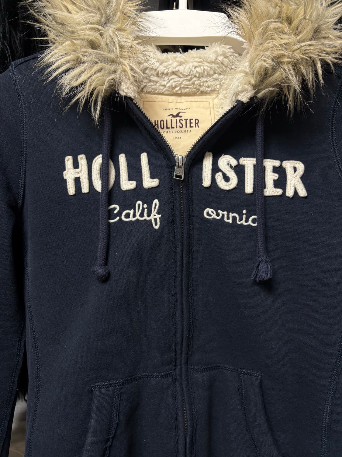 홀리스터 울프죠 레어템 S사이즈 네이비 상품이미지2