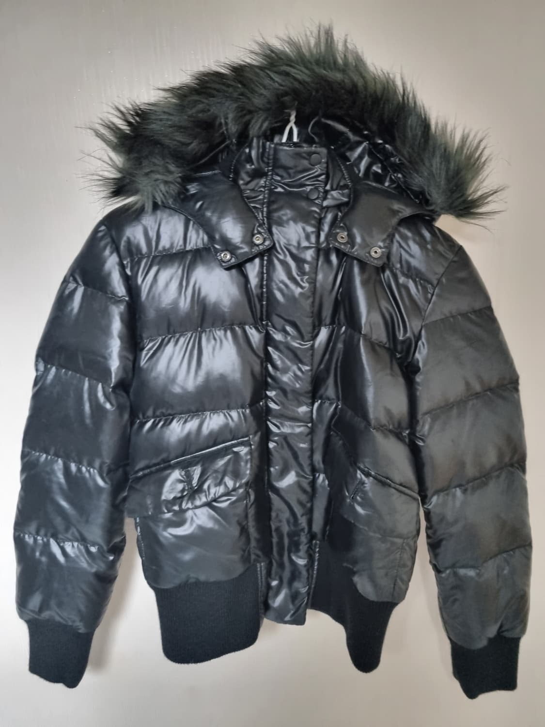 오피움 울프죠 유광패딩 상품이미지1