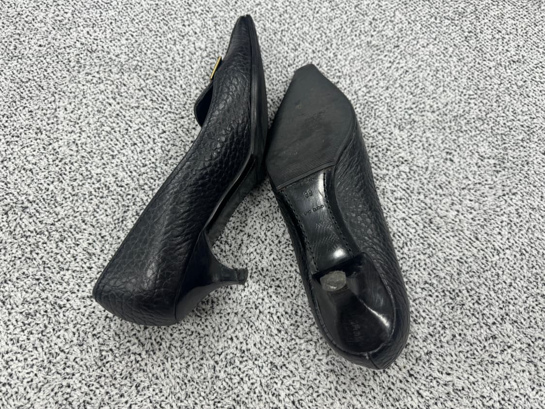 프라다 빈티지 열쇠장식 구두 상품이미지6