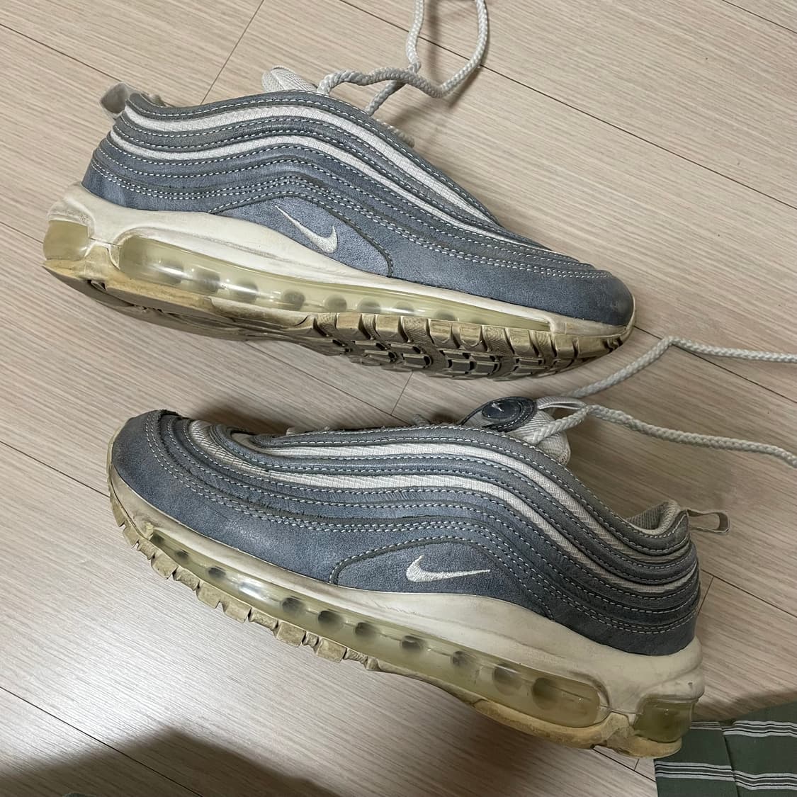 꼼데 나이키 에어맥스97 240 us5.5 상품이미지3