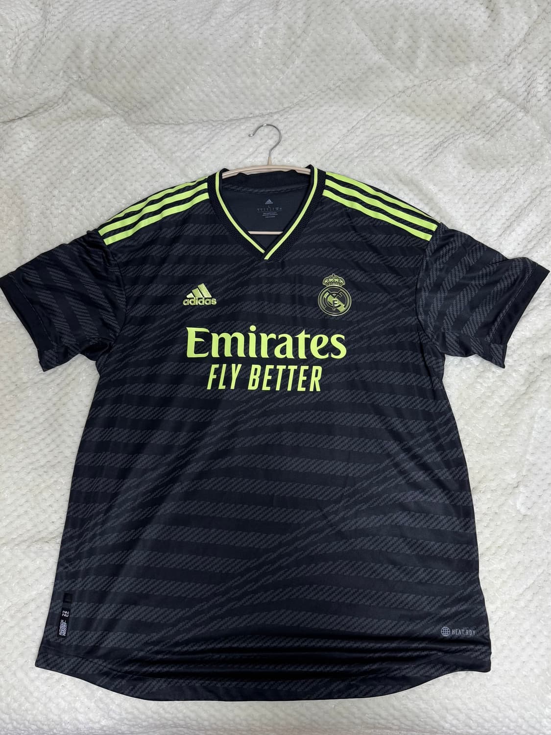 레알 마드리드 비니시우스 어센틱 유니폼 상품이미지1