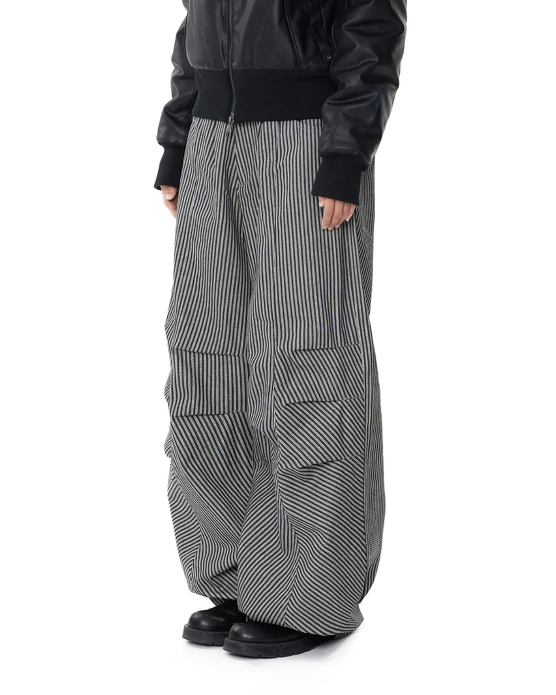 아캄 Knee Pin-tuck Stripe Denim Pants 바지 상품이미지2