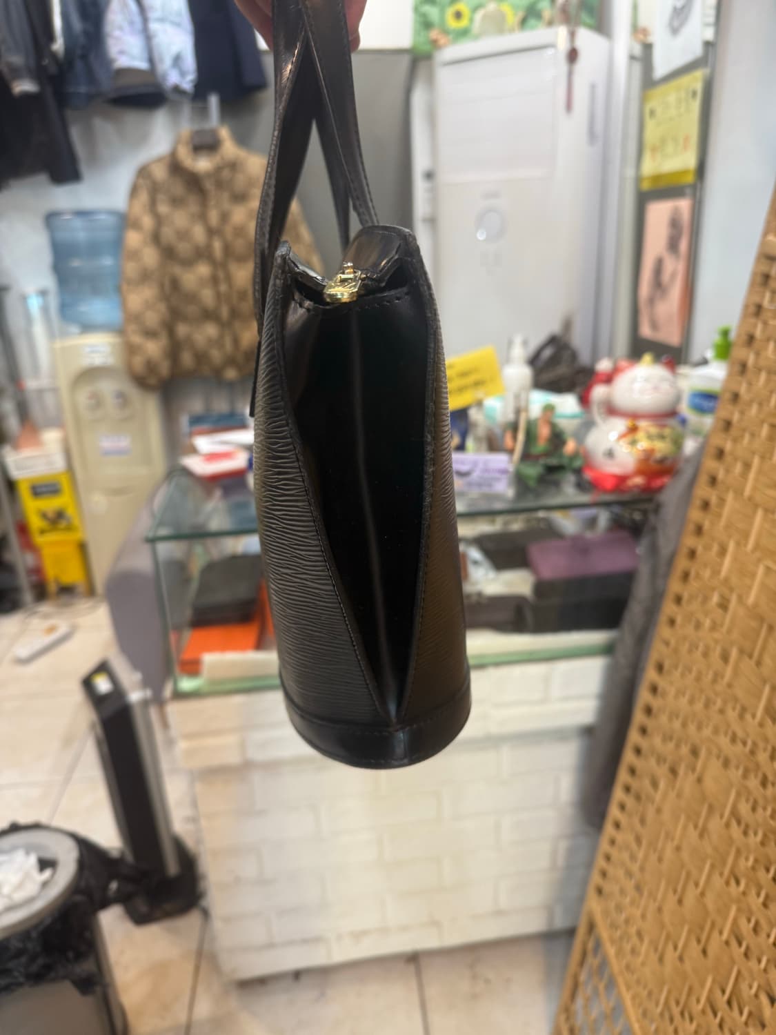 정품 루이비통 에삐 생작 팝니다 상품이미지5