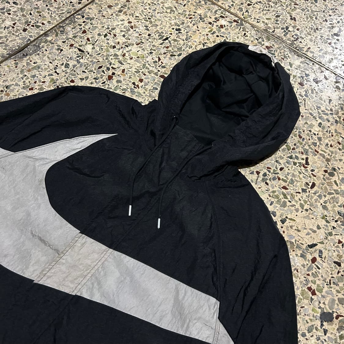 나이키(NIKE) TM 빅스우시 바람막이 상품이미지2