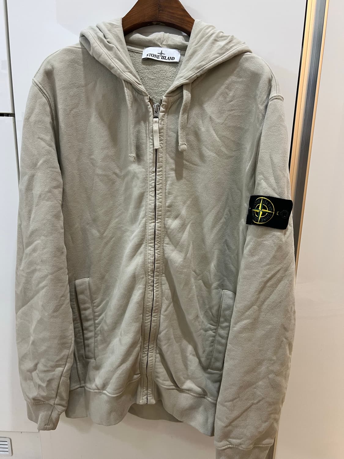 25fw 스톤아일랜드 연베이지후드집업 M 상품이미지1