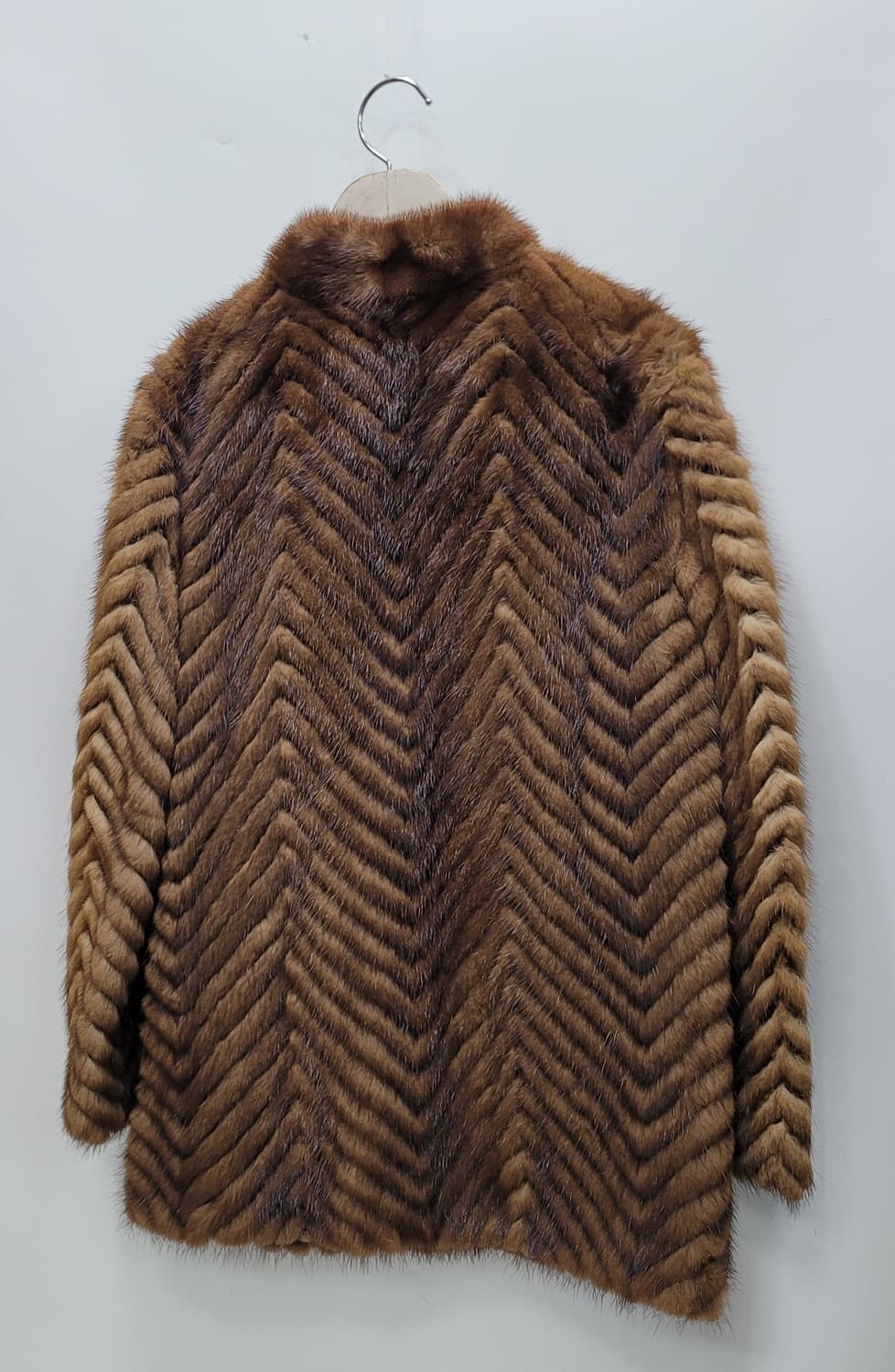 천연 밍크 하프 코트 / 여 FREE
 상품이미지2