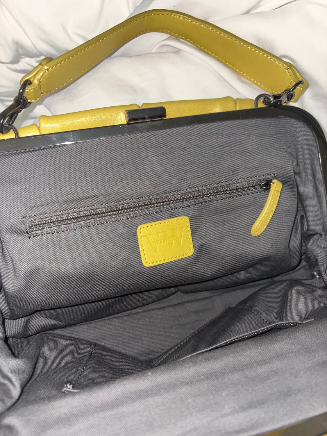 베라왕 머스타드 옐로우 토트백 상품이미지2