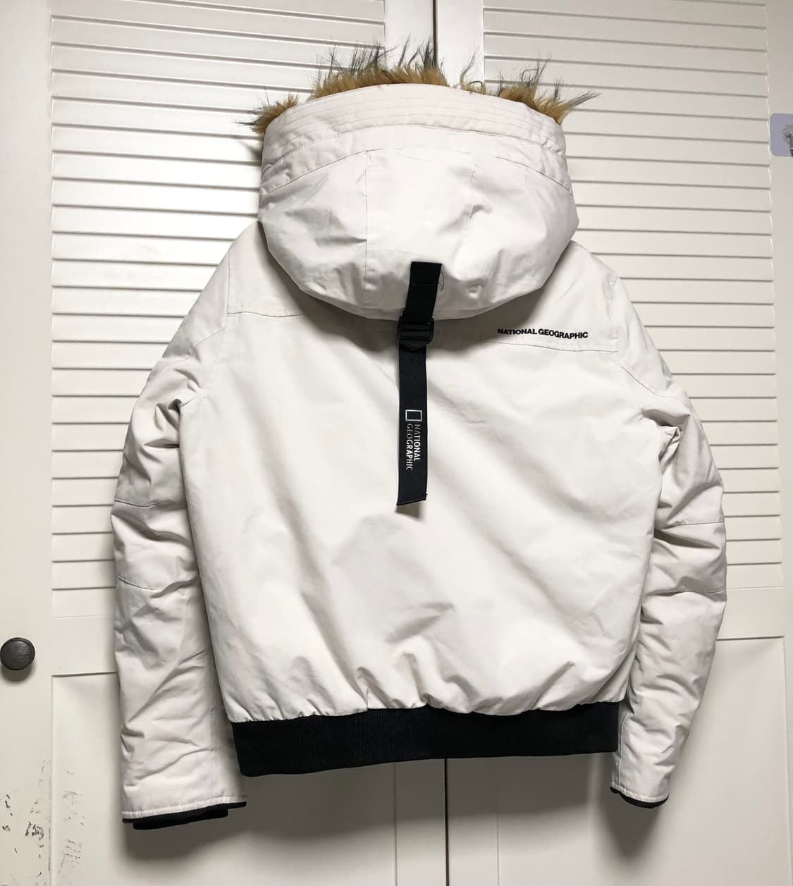 내셔널지오그래픽 패딩 자켓 남여공용 깔끔 상품이미지3