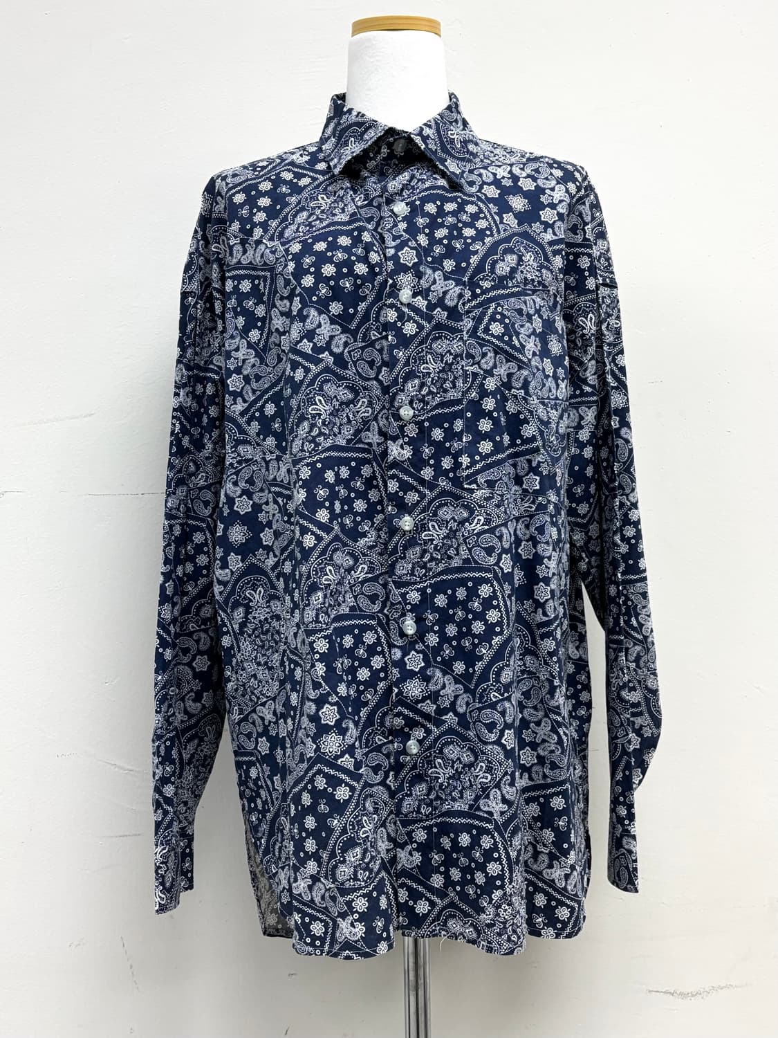 빈티지 네이비 페이즐리 셔츠 상품이미지1