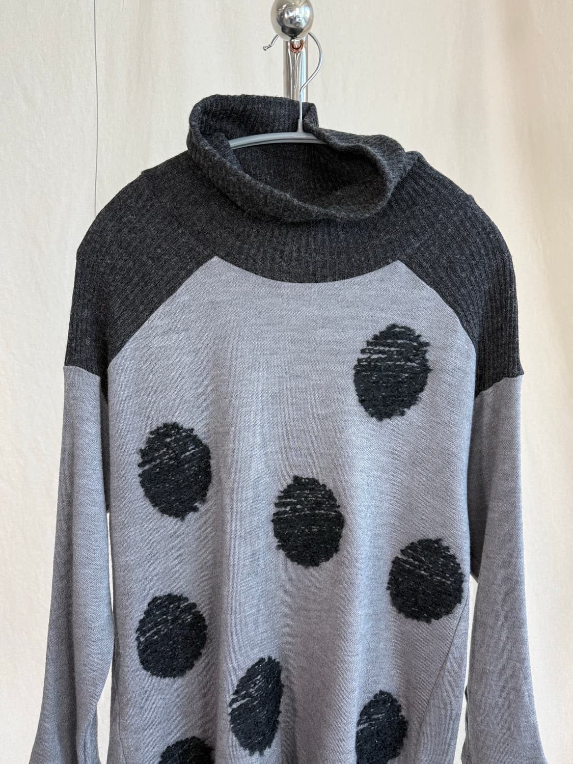 Anna Stesia 도트 니트 튜닉 탑 상품이미지3