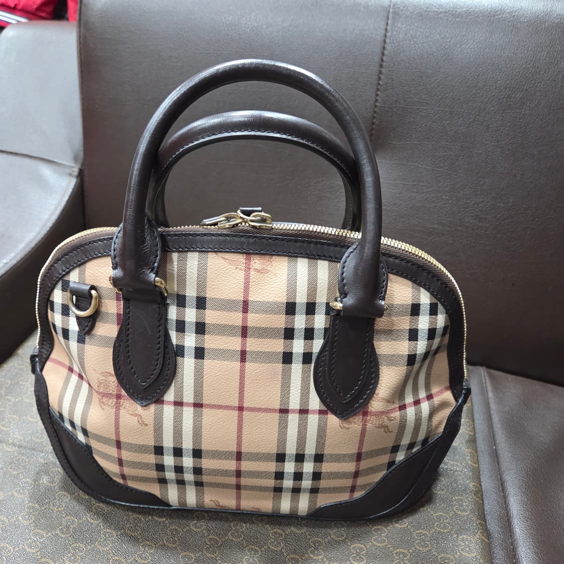 버버리 헤이마켓 토트 상품이미지10