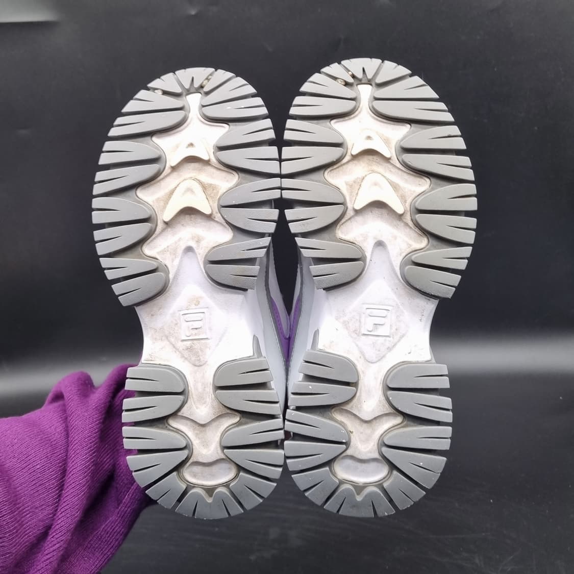 휠라 키네마틱 데일리 여성운동화225 상품이미지3