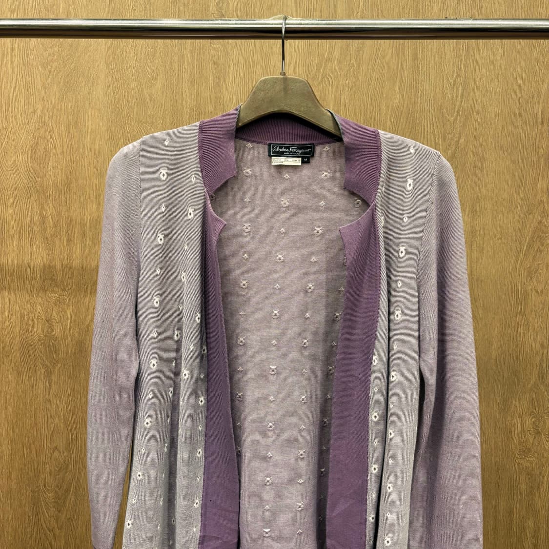 살바토레 페라가모 라이트 웨이트 오픈 가디건 간치니 패턴 디테일 퍼플 상품이미지4